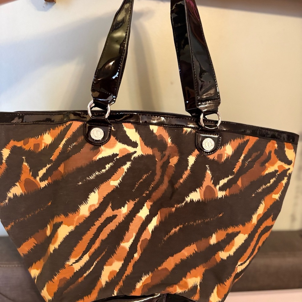 Betsey Johnson Brown Black Tan Tiger-Print Tote - Picture 6 of 8